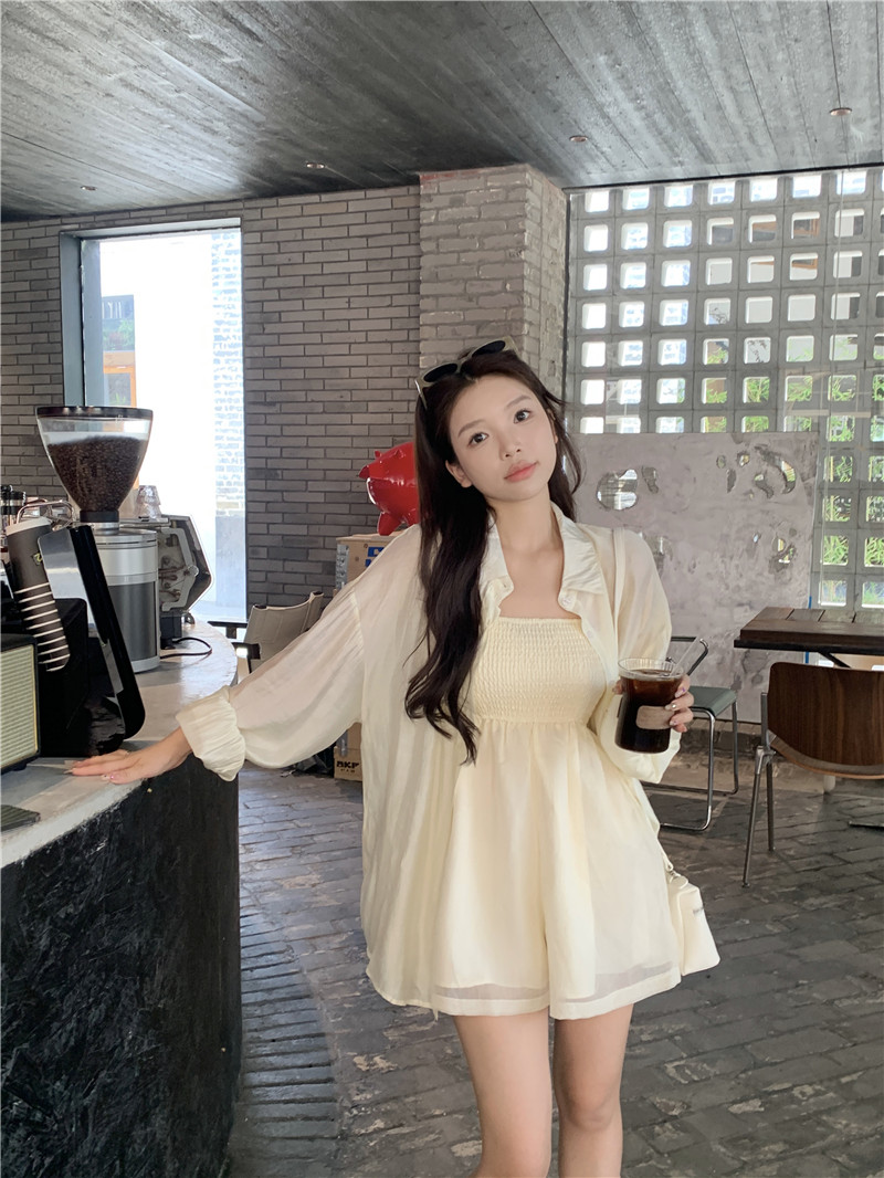 實拍設計感小眾雪紡杏色防曬襯衫女+連體吊帶短褲
