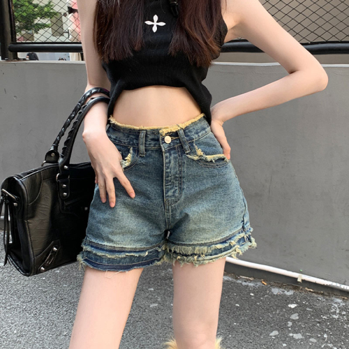 Raw edge wide-leg hot pants for women, ins-style hot pants, niche thin summer wear, a-line retro shorts, internet celebrity jeans for women