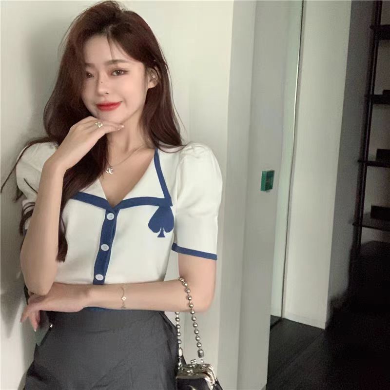 French Retro 2024 Summer New Puff Sleeve Slim Short Internet Celebrity Knitted Cardigan Short Sleeve T-Shirt Top for Women