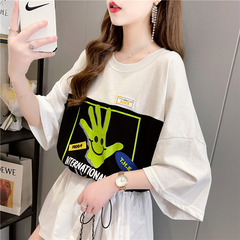 Real shot of mid-length summer design street-level T-shirt skirt, loose fake two-piece short-sleeved T-shirt for women