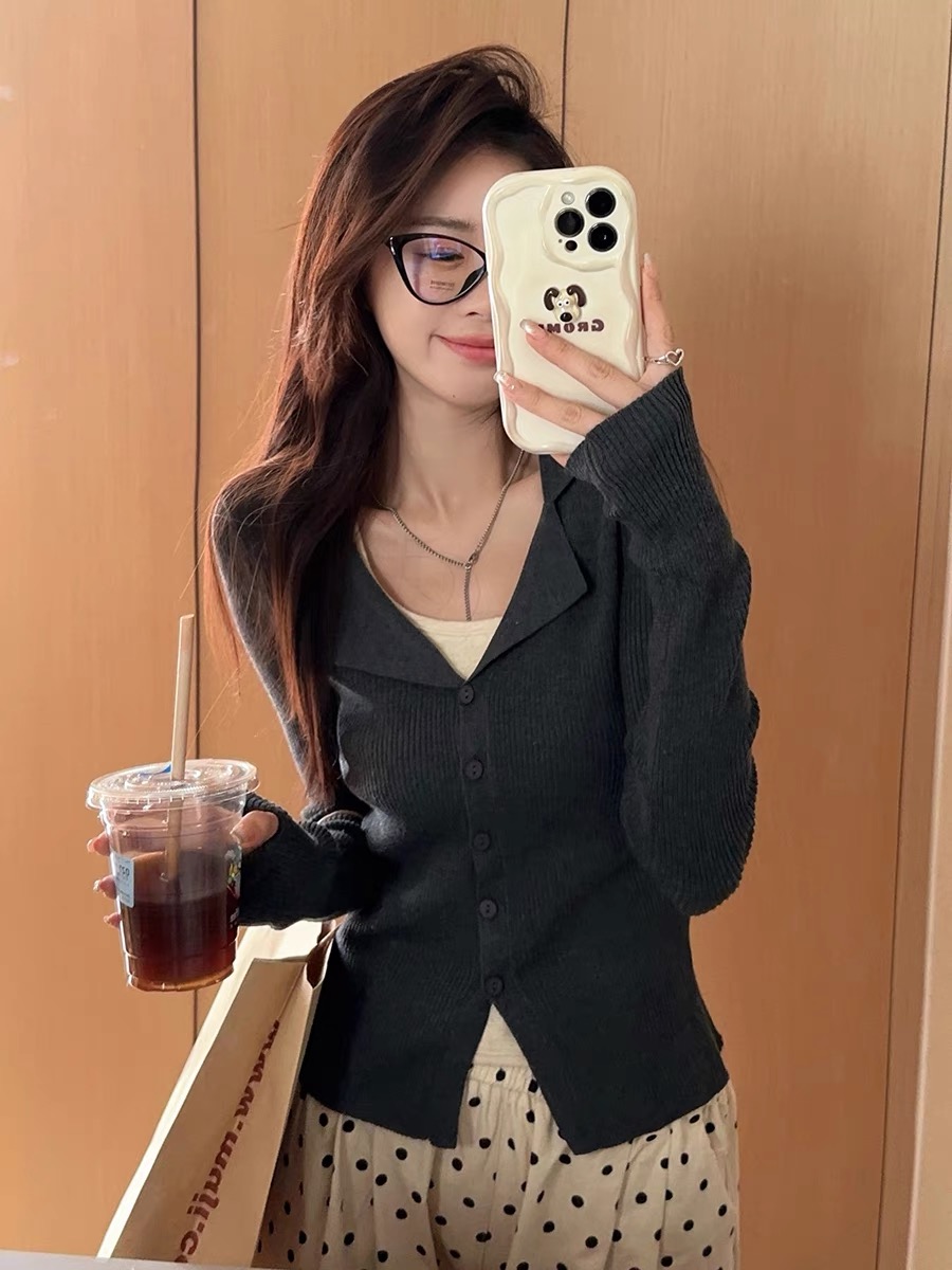 已出貨 翻領條紋長袖針織衫女秋季韓版薄款修身顯瘦內搭打底上衣