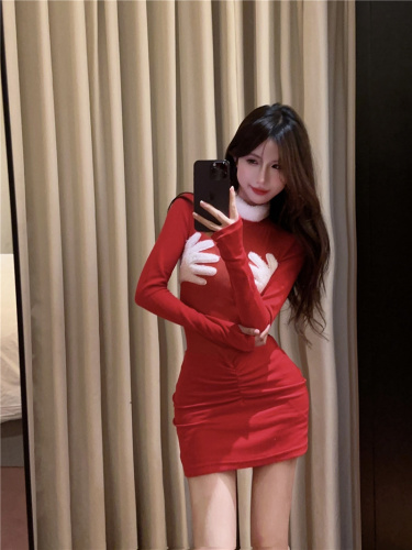 Real shot ~ American hot girl long-sleeved dress tight and sexy New Year's uniform design red hip-hugging skirt