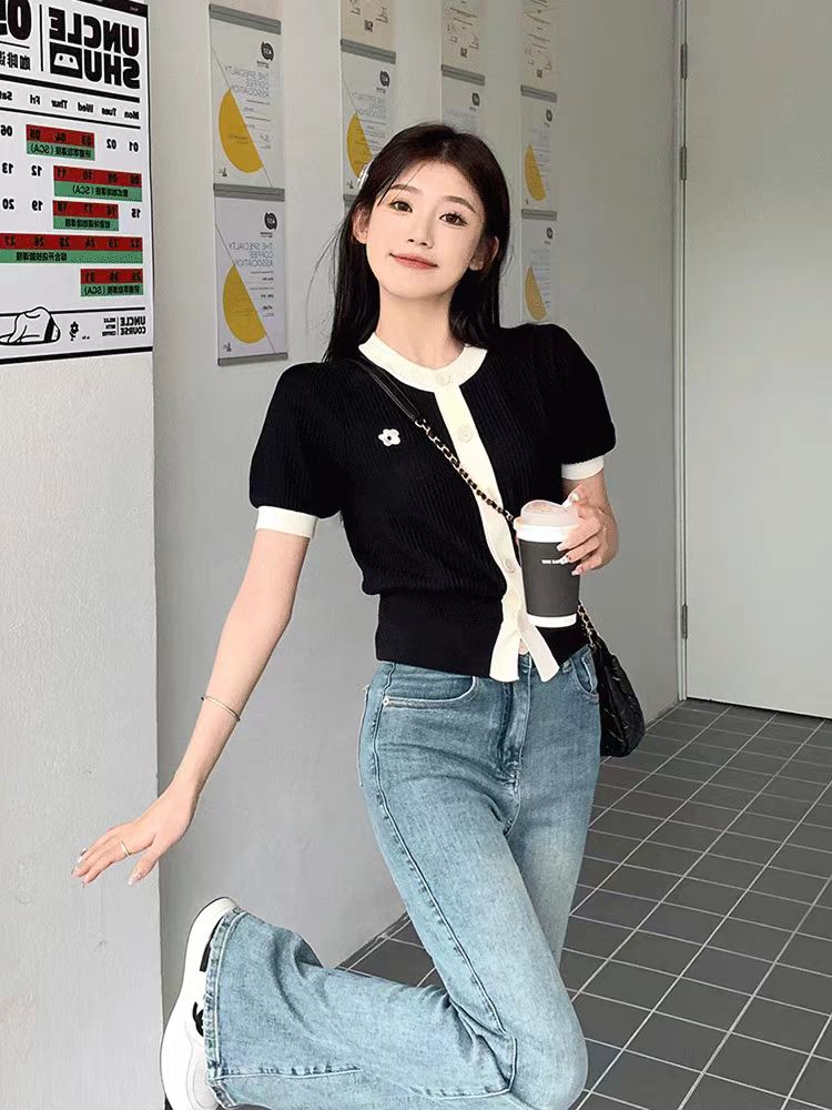 Blue short-sleeved right-shoulder T-shirt for women in summer for small people, ice silk sweater, high-waisted short style, slim puff-sleeve top