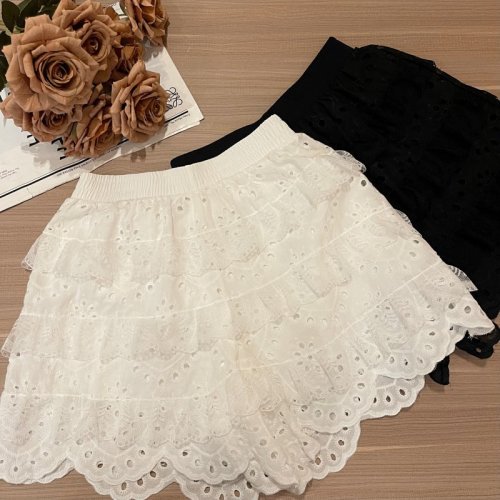 ****~Real shot of lace embroidered cake shorts, loose safety pants and leggings for women, spring and summer thin style