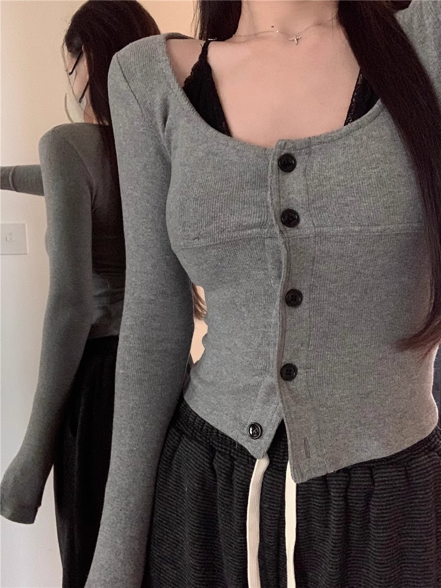 Already shipped fake two-piece fake two-piece lace splicing halter top for women in spring and autumn long sleeves with T-shirt slim fit