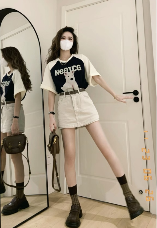 可愛小狗印花插肩寬鬆百搭短袖+顯瘦高腰牛仔裙夏季新款甜美套裝