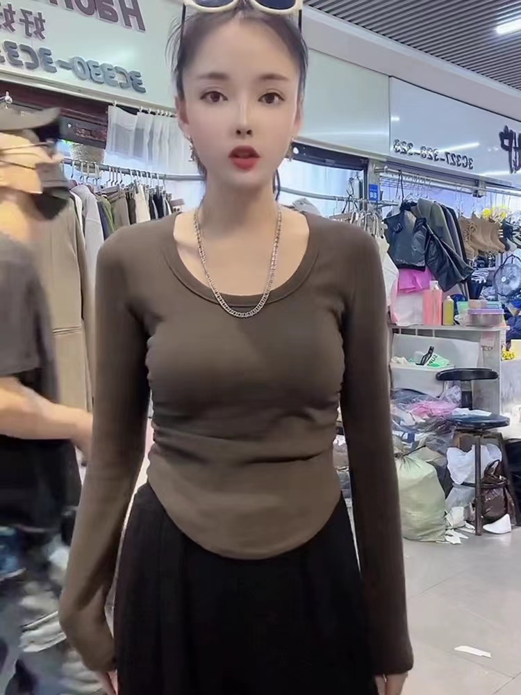 2024 early spring new long-sleeved thin round neck solid color waist T-shirt slim pleated bottoming shirt women's white top