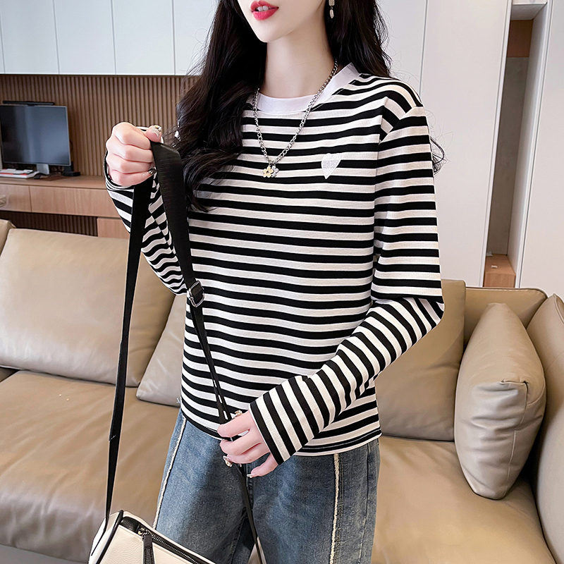 Real shot 2024 new spring Korean style loose 260g round neck striped love embroidered bottoming shirt T-shirt for women