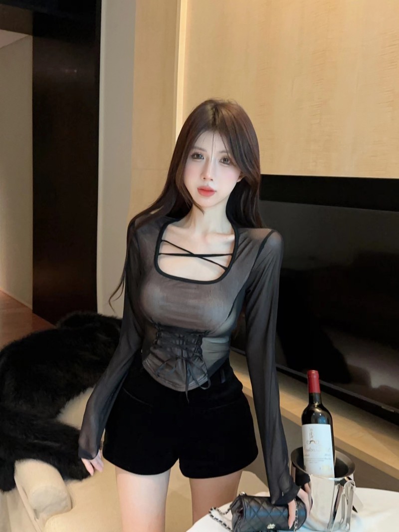 Real shot ~ hot girl mesh see-through slim waist slim sexy long-sleeved short top lace-up design cross-neck T-shirt for women