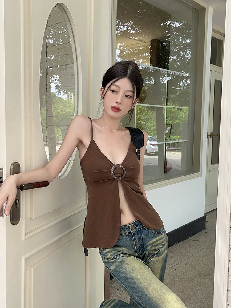 實拍歐美風性感紐扣小眾設計褶皺修身吊帶外穿短款百搭上衣