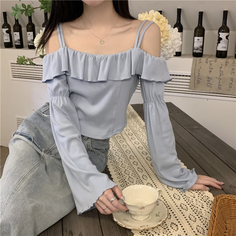 Actual shot of new spring and summer long-sleeved sweater off-shoulder top