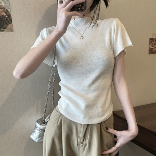 Real shot of high-neck short-sleeved sweater for women, spring Korean style fashionable slim-fitting short inner layering top