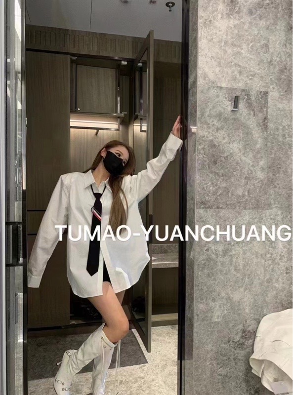 TUMAO正版十三行2024年早春新款墊肩寬鬆純色百搭長袖襯衫女潮