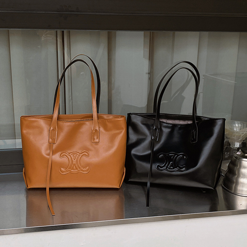 2024 new summer and early autumn fashionable portable shoulder large capacity tote bag for women