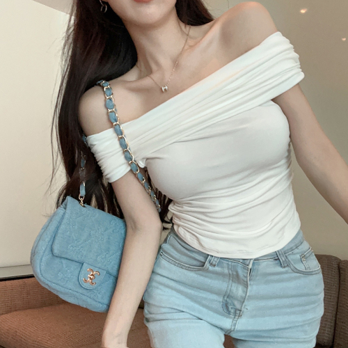 Actual shot of Pure Desire French one-shoulder women's summer dress, new slim fit, off-shoulder, chic and beautiful top