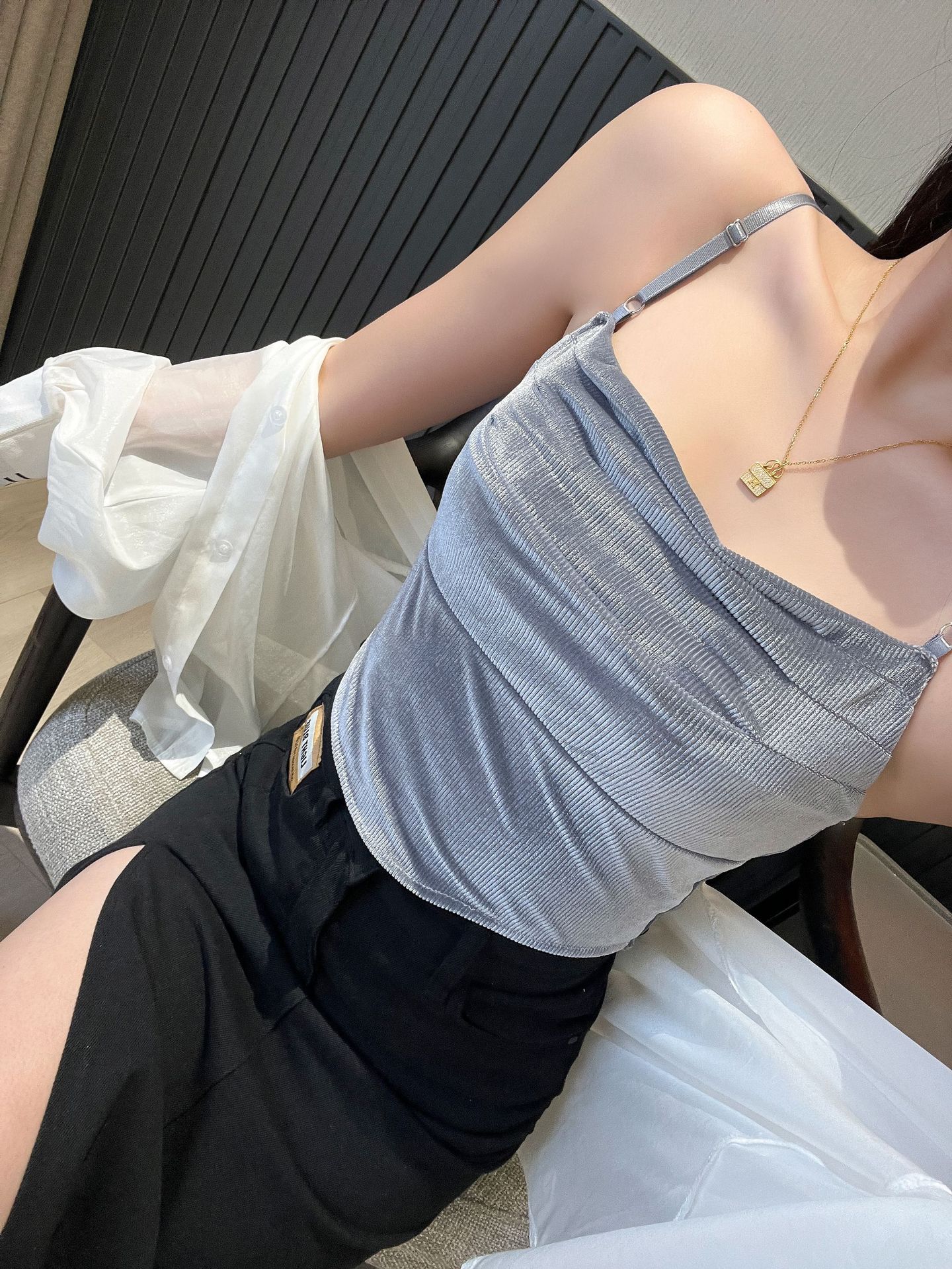 金絲絨氣質短款小吊帶背心女外穿帶胸墊西裝內搭美背性感法式上衣