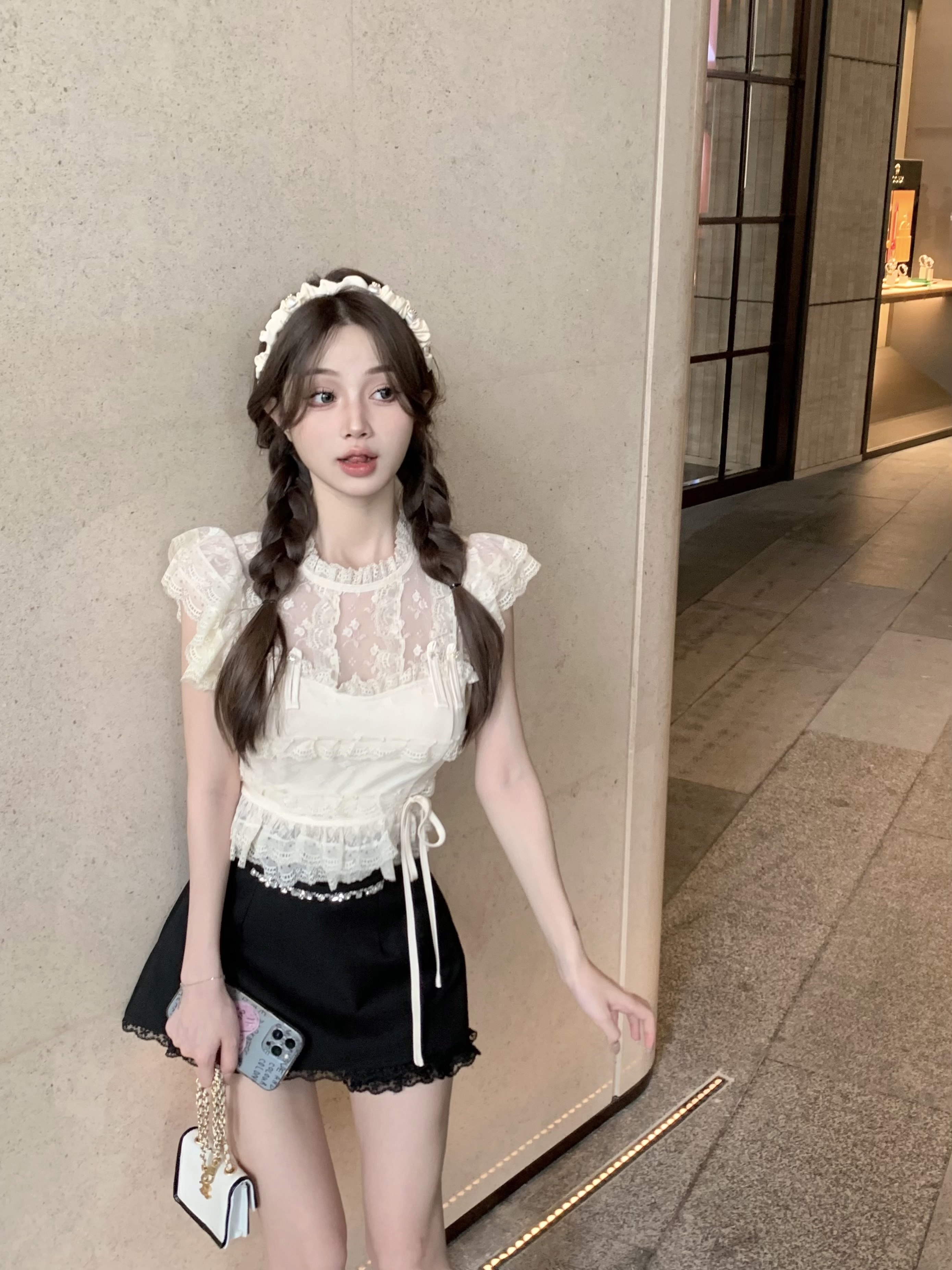 Actual shot of heavy industry style multi-lace lace plate buckle lace-up small flying sleeves exquisite top + rhinestone bud culottes for women