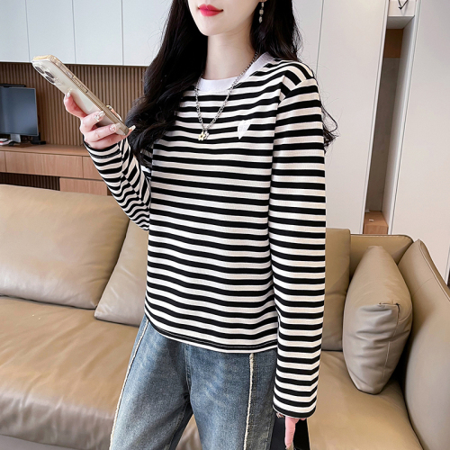 Real shot 2024 new spring Korean style loose 260g round neck striped love embroidered bottoming shirt T-shirt for women