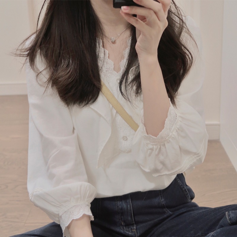 法式白色蕾絲荷葉邊v領襯衫女襯衣春秋季高級設計感別致小衫上衣