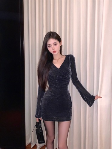 Actual shot~Hot girl pure lust style V-neck slimming shiny and slimming hip-hugging long-sleeved dress for women