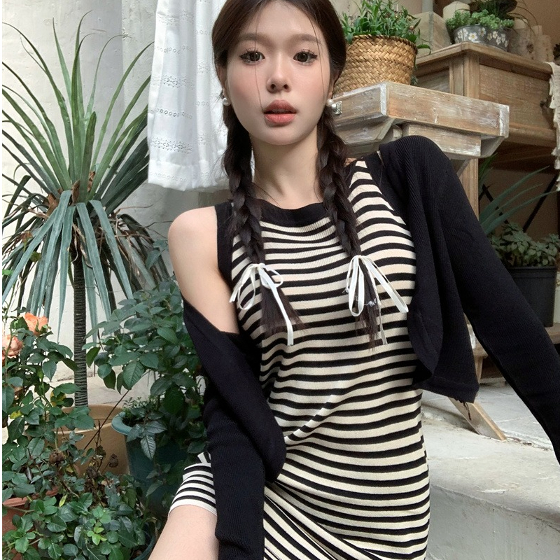 2024年春季百搭條紋時尚洋氣背心裙子針織百搭網紅減齡女