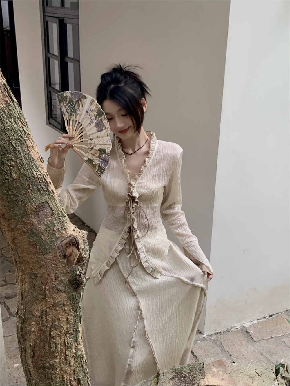 實拍~ 設計感木耳邊綁帶長袖上衣+高腰不規則棉麻長款半身裙
