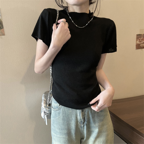 Real shot of high-neck short-sleeved sweater for women, spring Korean style fashionable slim-fitting short inner layering top