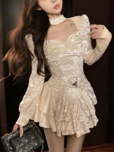 Actual shot ~ 2024 spring new velvet dress, feminine, slimming, pure lust style halter neck princess dress