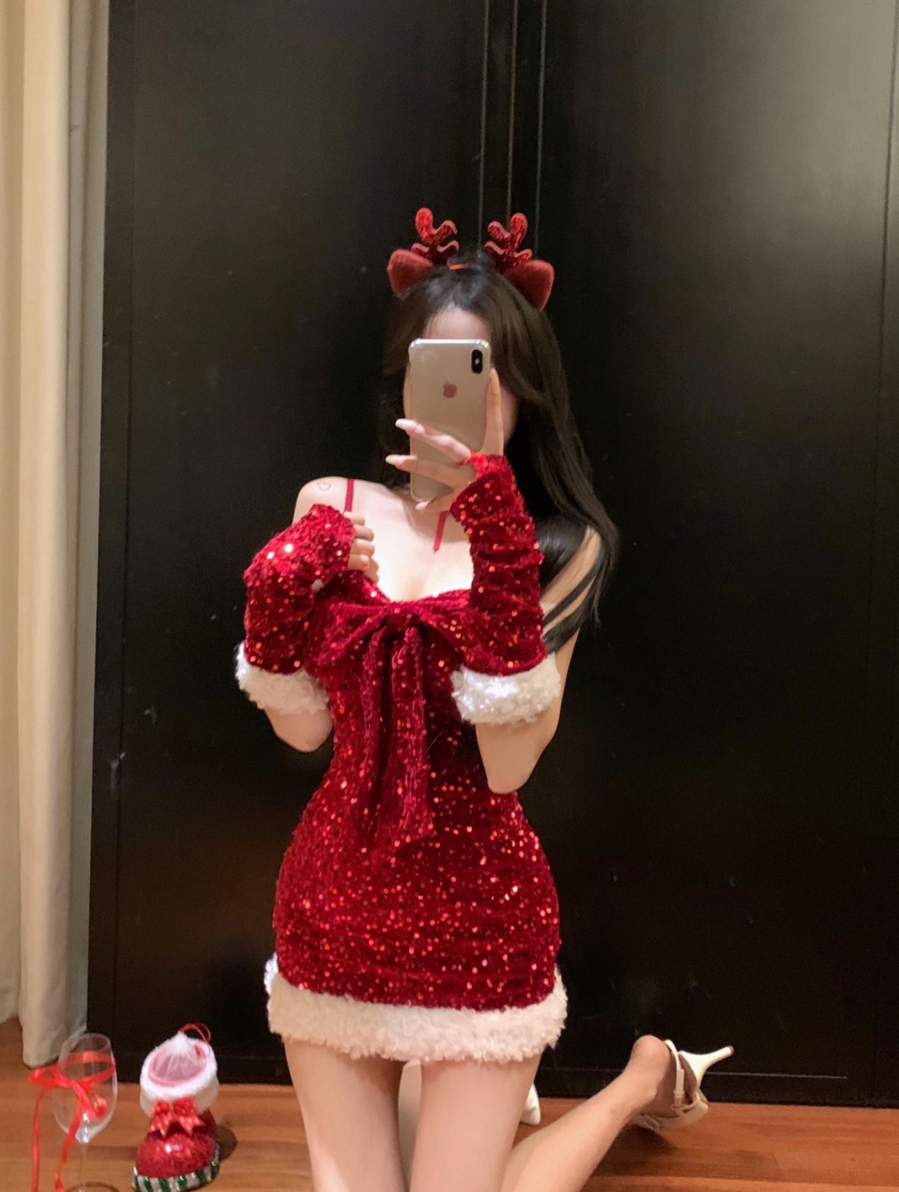 Real shot of pure lust red sexy temperament sequined dress