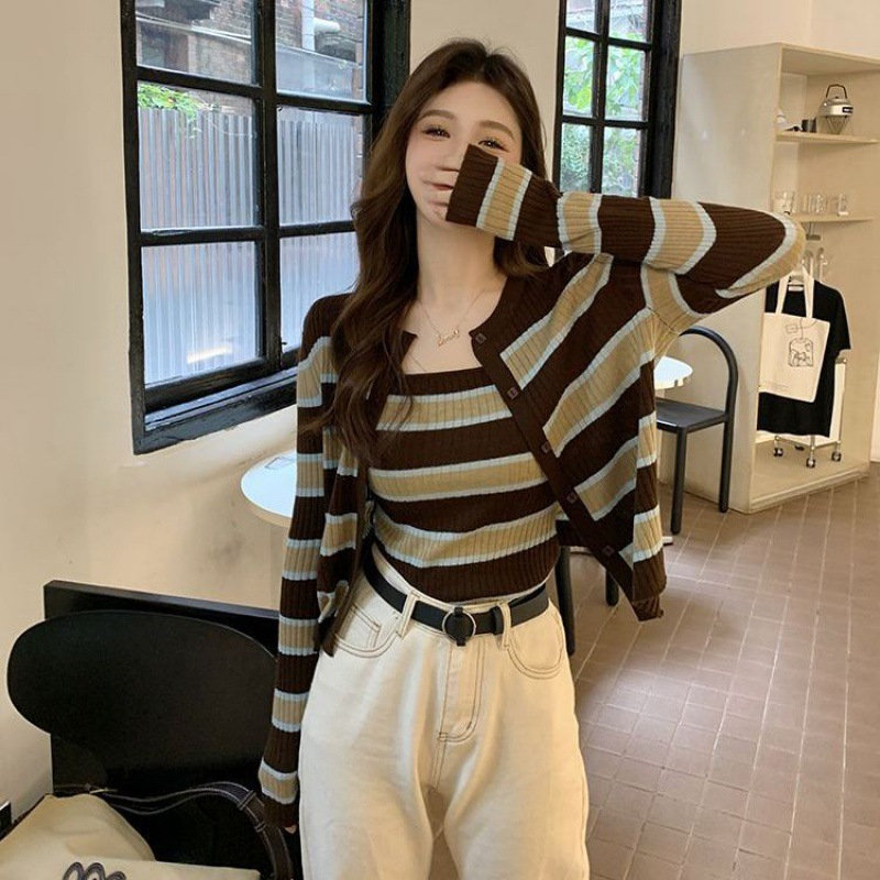 條紋撞色針織開衫套裝女2024春季顯瘦設計感吊帶背心時尚兩件套潮