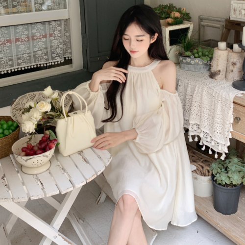 Actual shot of 2024 new pure desire halterneck off-shoulder fairy dress Korean style loose long-sleeved light luxury temperament dress