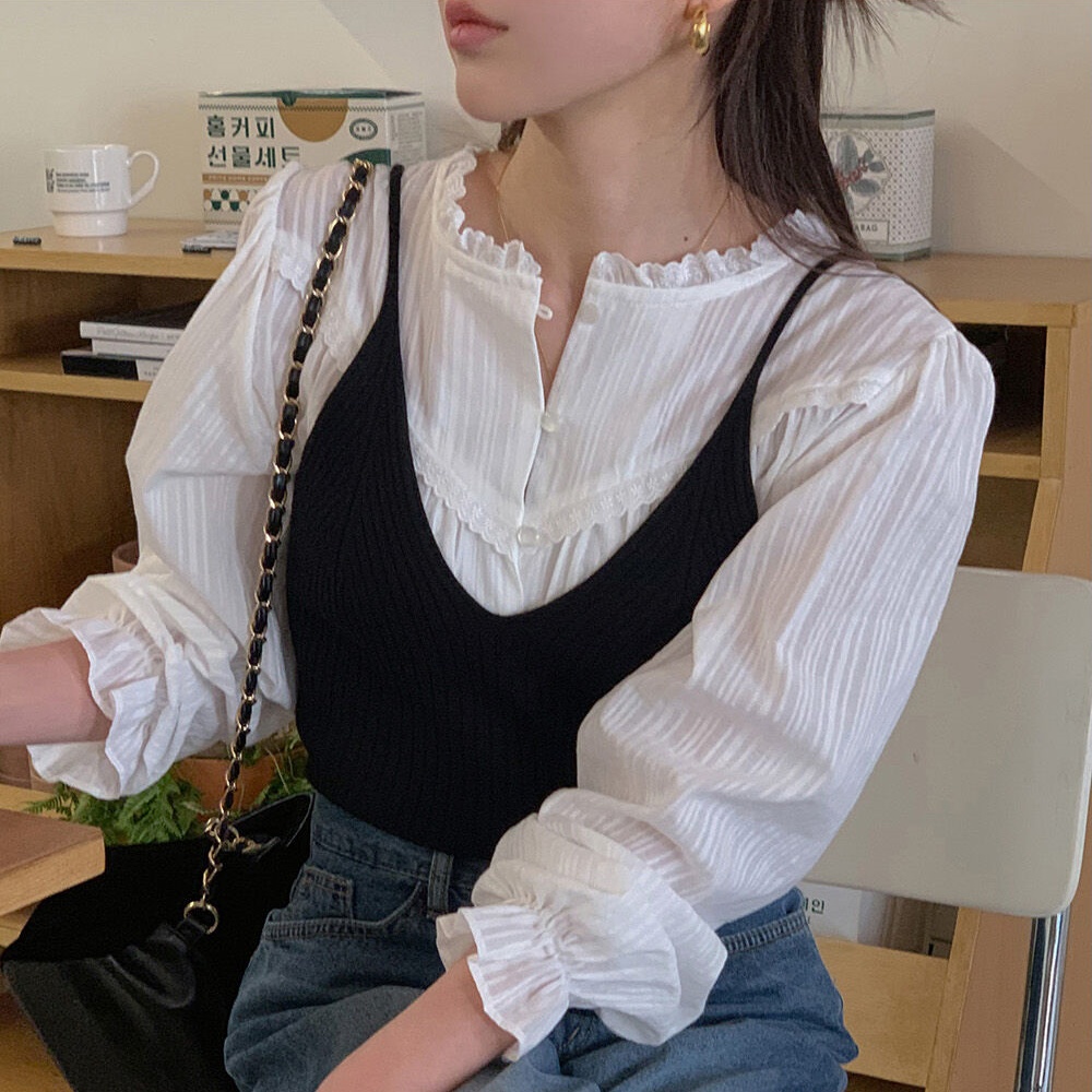 Korean ins French retro chic temperament lace pleated bottoming versatile puff sleeve shirt