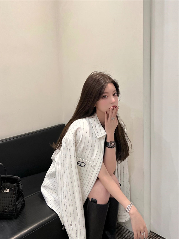 2024 spring new style striped chest, front and back love letter zipper jacket for women, versatile casual long-sleeved jacket