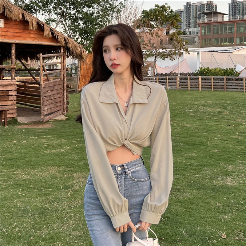 Spring and Autumn French niche design chic back tie bow knot exposed navel short shirt top for women