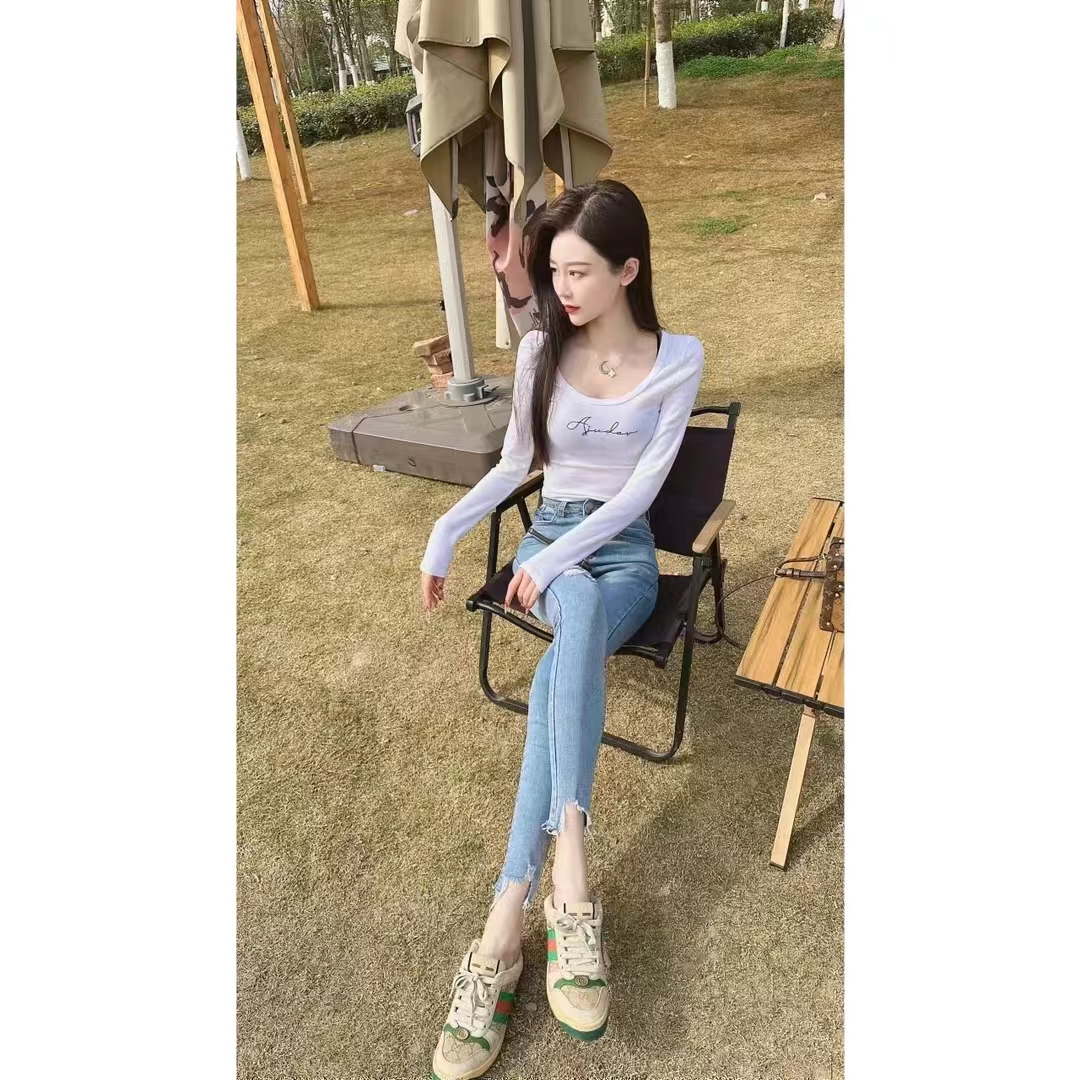 Qijie No. 2 spring new high-end printed small letter slim-fitting bottoming shirt #23697