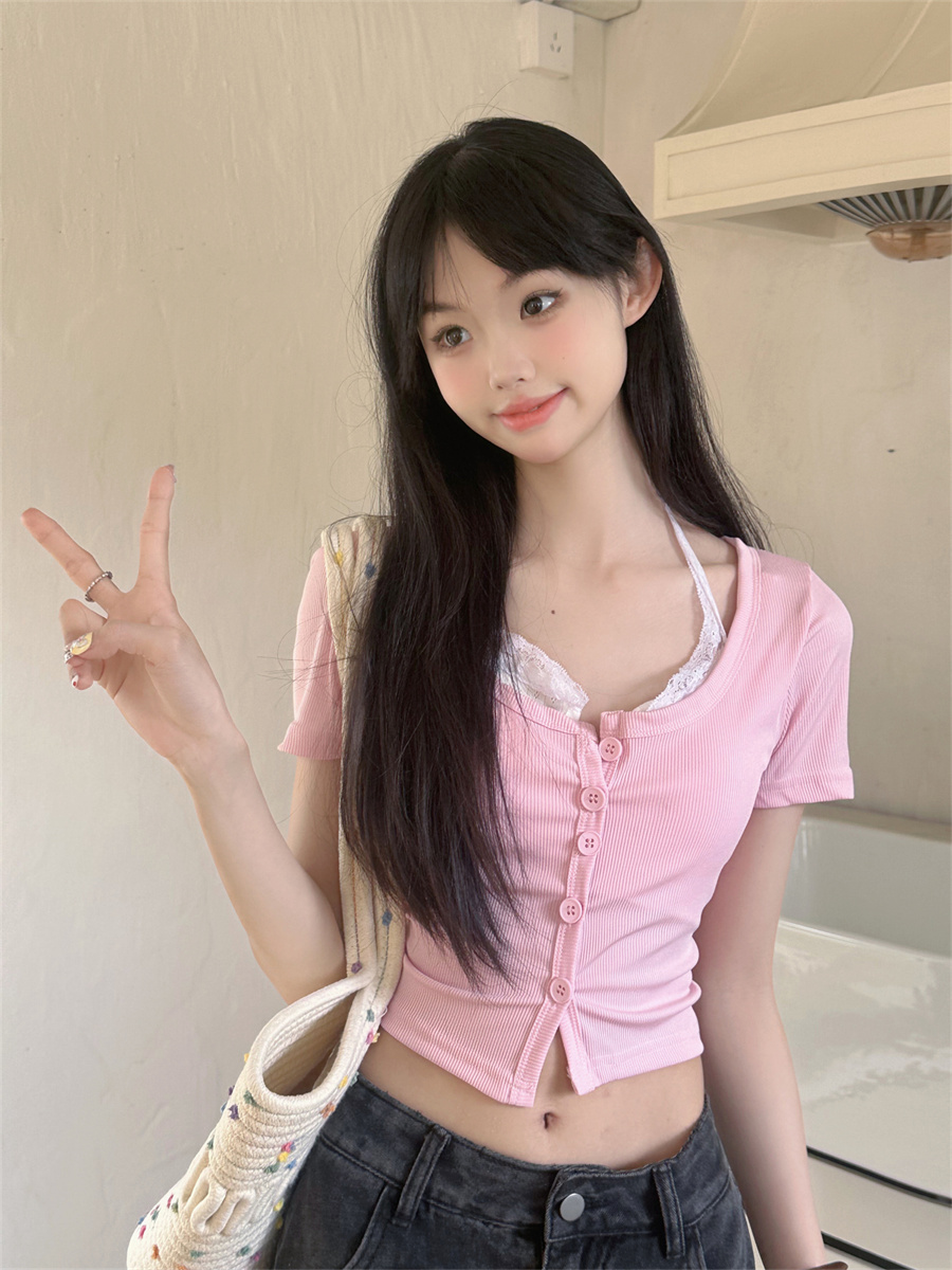 Real shot of lace splicing pure lust style halterneck T-shirt for women, slim fit contrasting color buttoned hem slim top