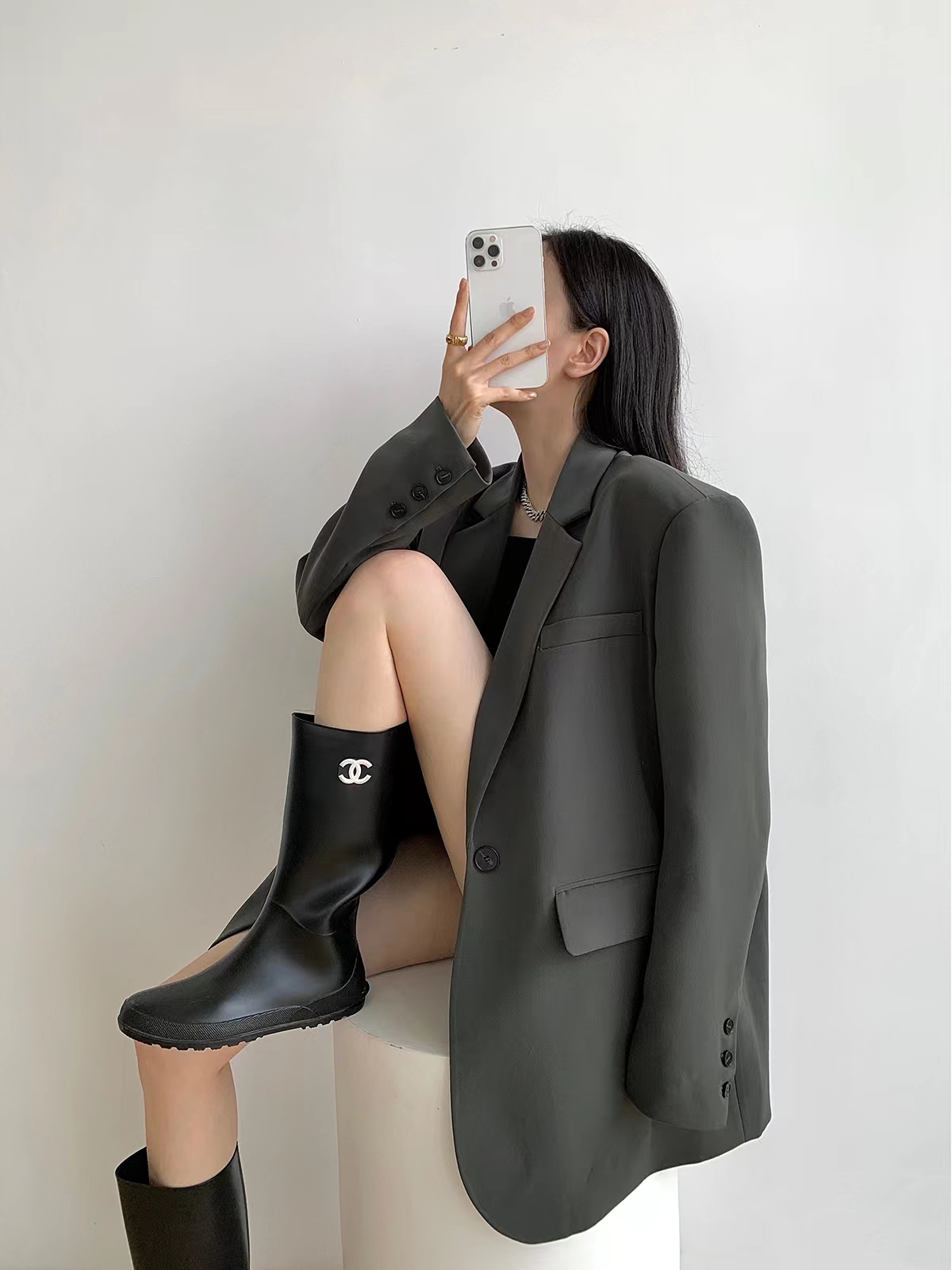 2024 Fashion Temperament New High-end Design Women's Black Casual Small Suit Jacket Women's Spring and Autumn Trend