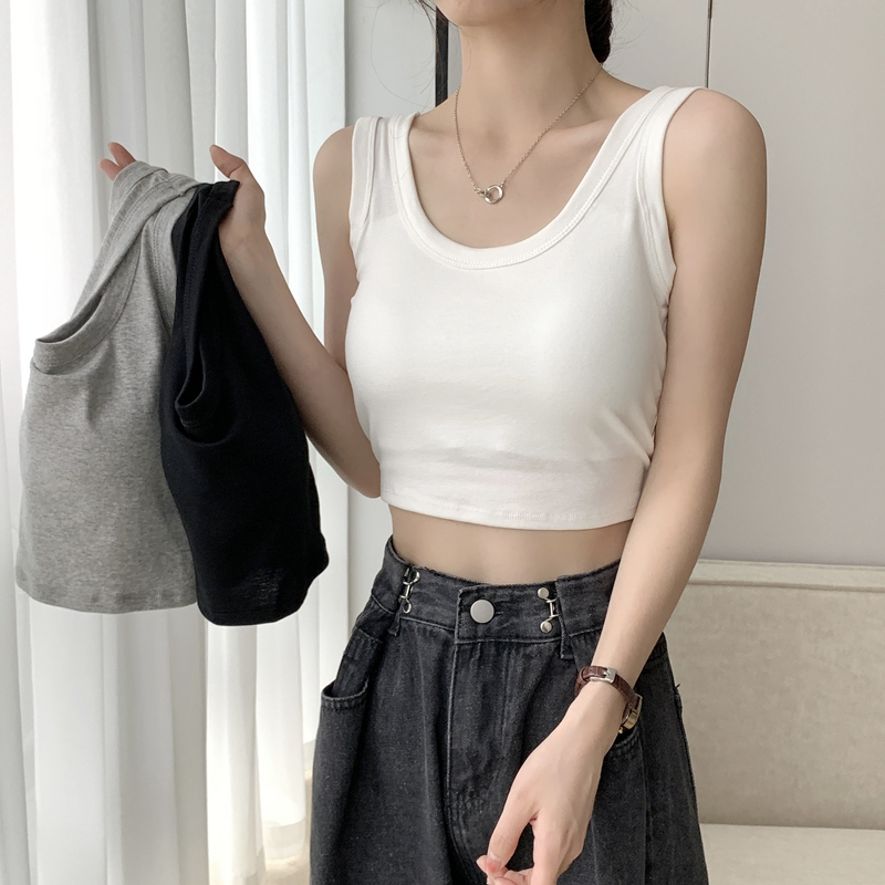 Real shot of sports vest for women in spring, beautiful bottoming straps, breast pads, hot girl outfits, sleeveless short tops for outerwear