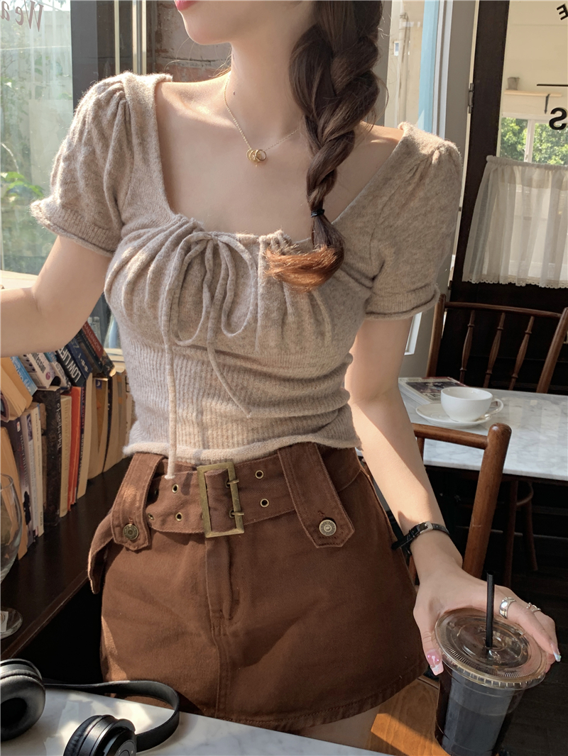 Photo New summer slim-fitting drawstring pleated design short-sleeved sweater tops for women