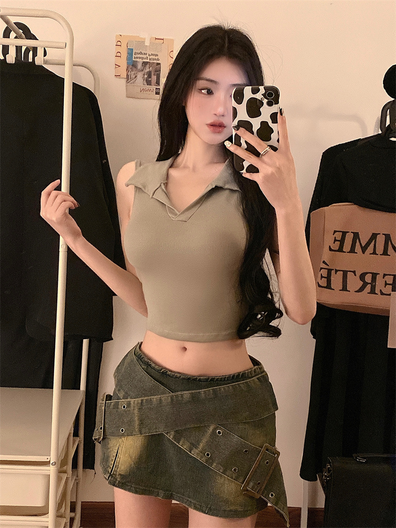 Real shot!  Niche slim fit sleeveless vest for women with polo collar design top