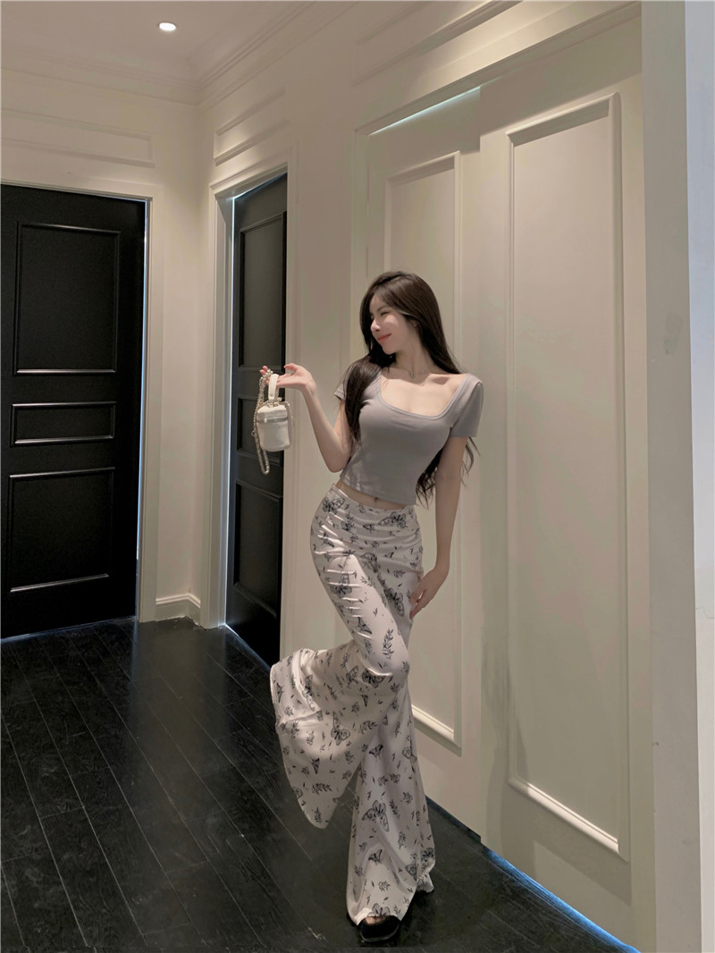 實拍~純欲大u領露背百搭短款顯瘦t恤+微喇叭垂感印花蝴蝶長褲