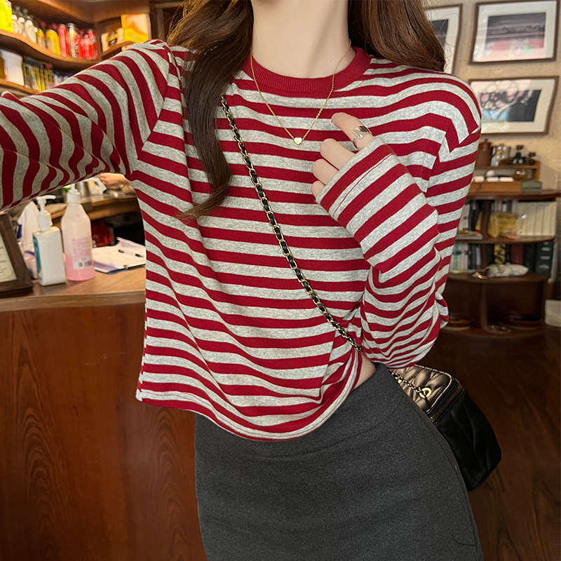 Real shot of striped loose long-sleeved T-shirt for women spring 2024 new bottoming shirt top for small people
