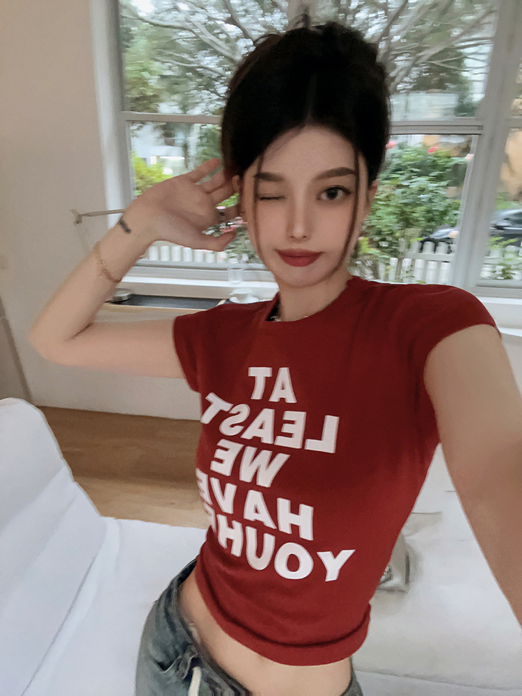 實拍修身t恤女短袖夏季 美式個性字母體恤辣妹短款正肩上衣
