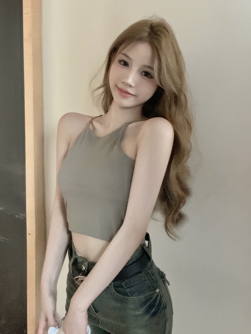 實拍 純欲小吊帶性感內搭短款帶胸墊純色打底衫外穿