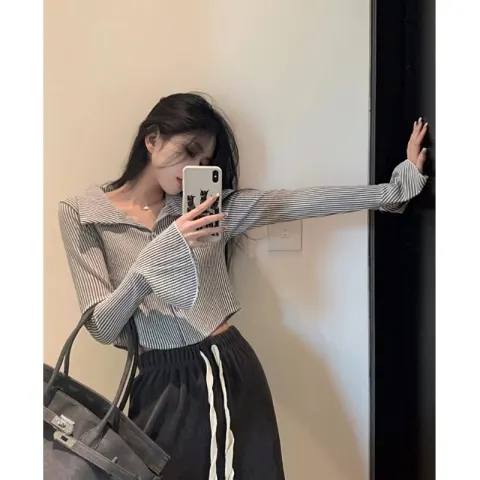 原版布料喇叭袖條紋長袖襯衫女韓系別致獨特設計感短款上衣