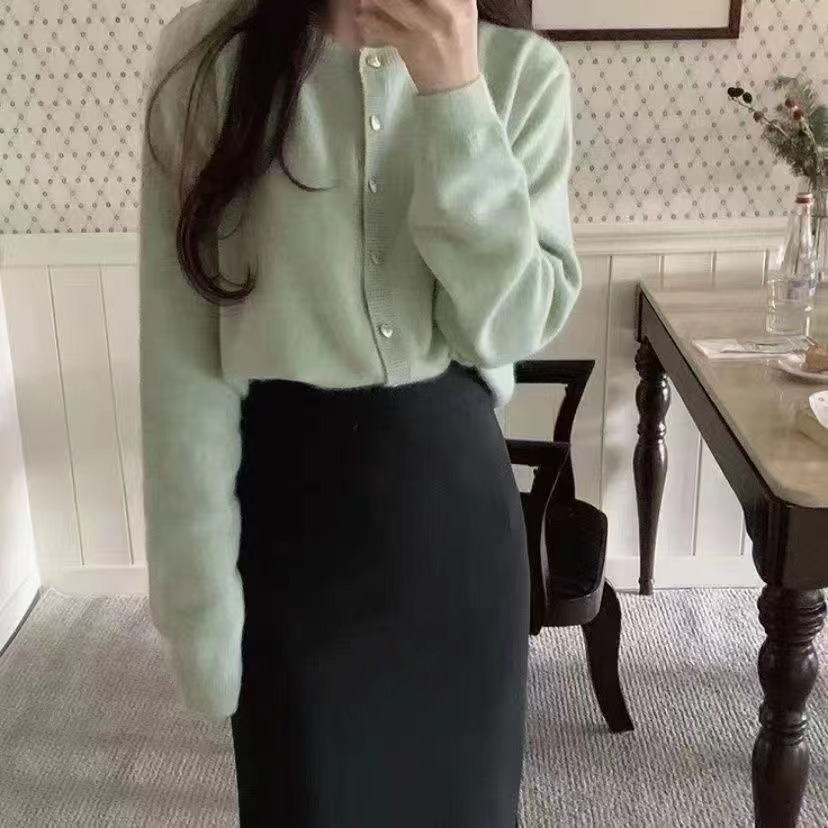 浣熊絨溫柔愛心扣粉色毛衣女春秋外搭寬鬆慵懶針織小開衫上衣外套