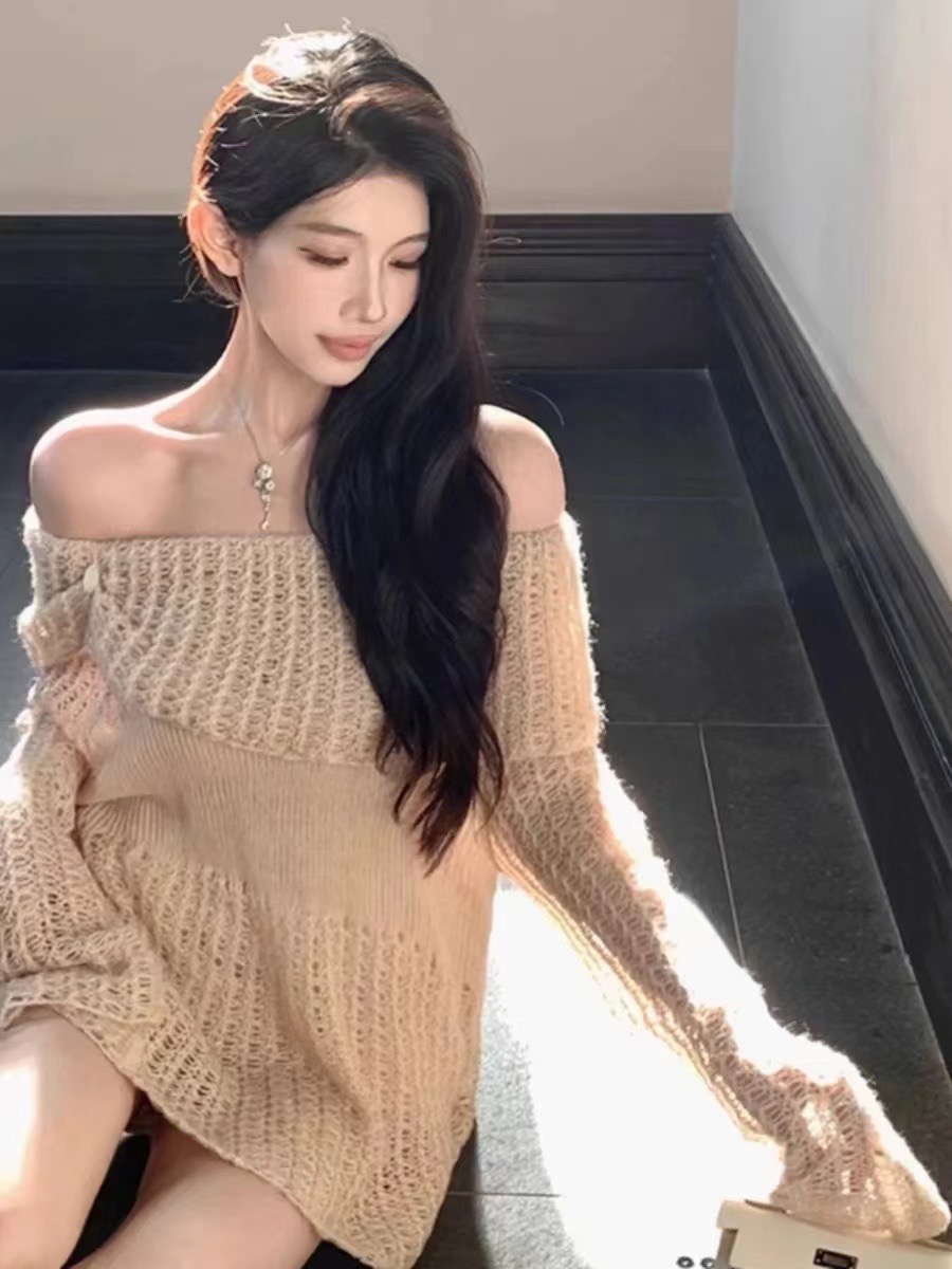 春秋新款設計感鏤空露肩毛衣女日系寬鬆慵懶中長款甜美針織衫罩衫