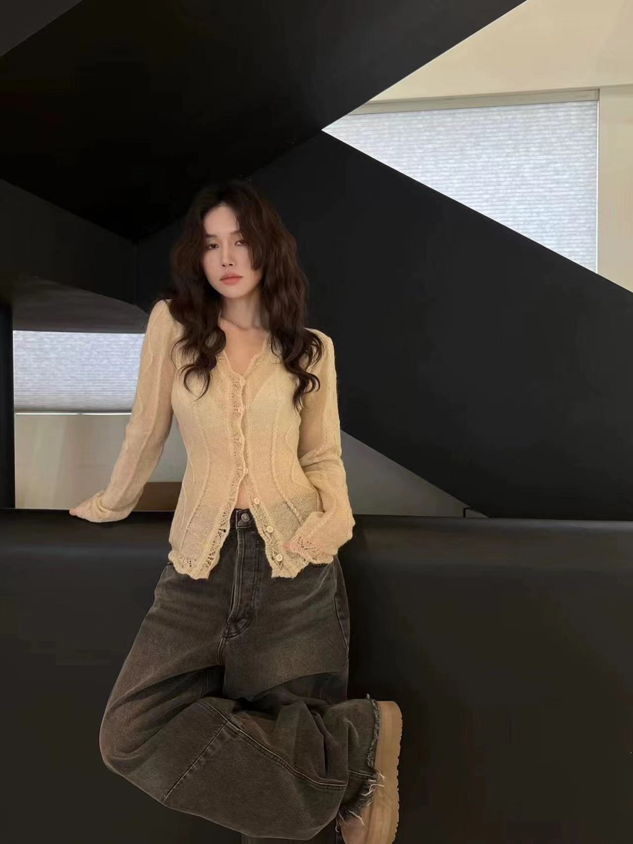 純欲白色v領花邊蕾絲內搭打底衫女春秋季網紗馬海毛毛衣針織上衣