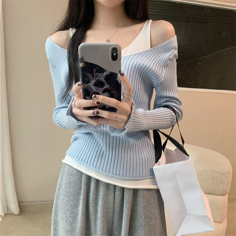 Actual shot of new spring fake two-piece off-shoulder knitted long-sleeved top