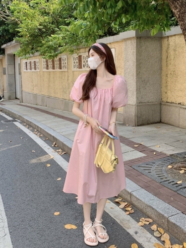 Real shot of high-waisted slim puff-sleeved square-neck shirt dress solid color strappy long skirt for women